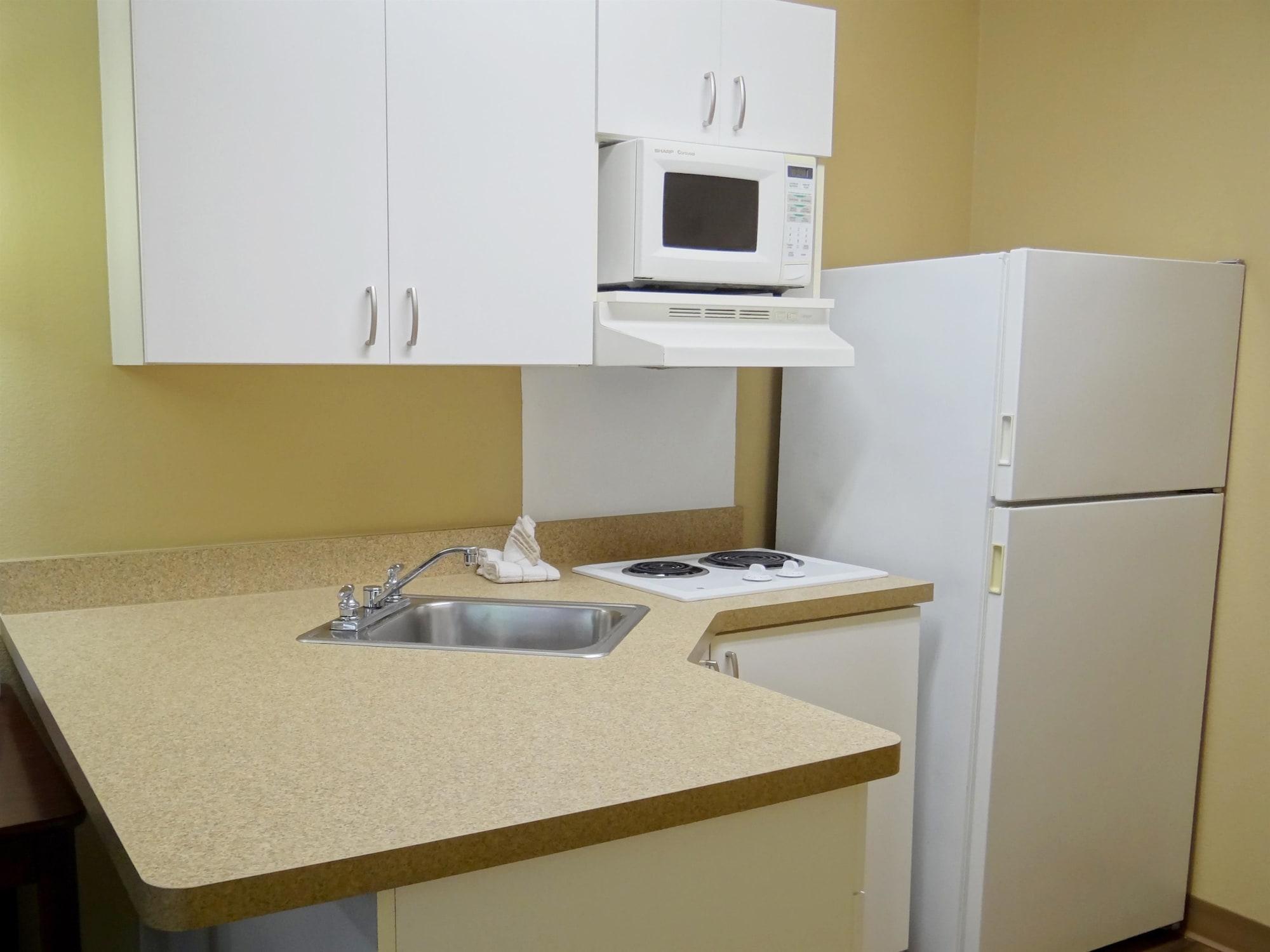 Extended Stay America Select Suites - Roanoke - Airport Exterior photo