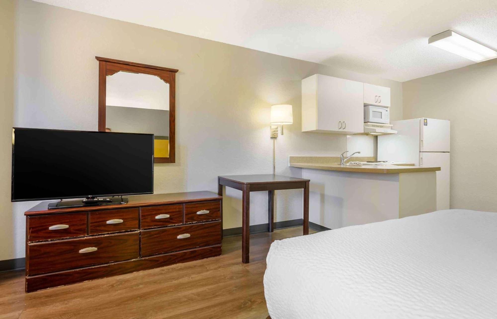Extended Stay America Select Suites - Roanoke - Airport Exterior photo