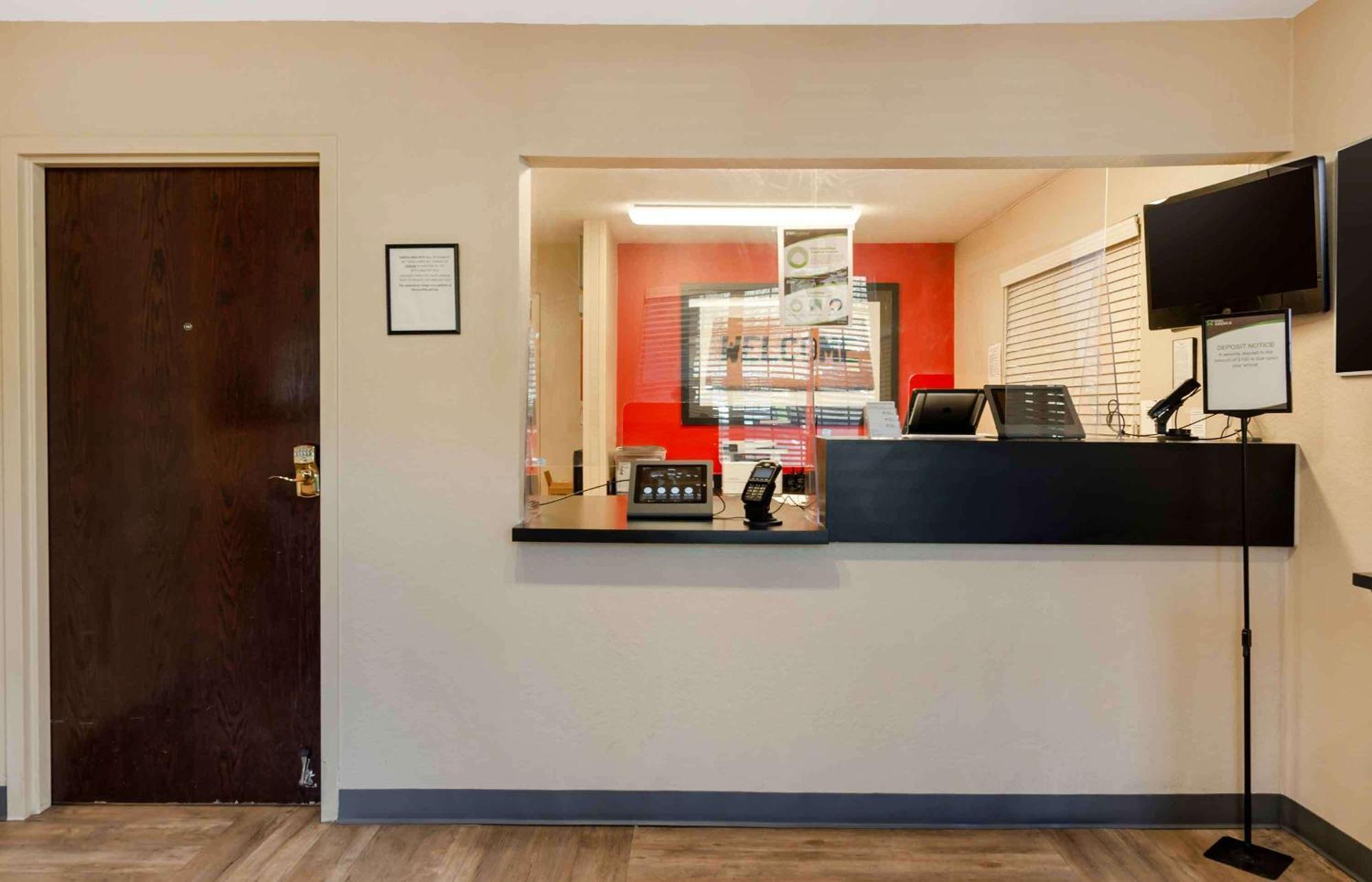 Extended Stay America Select Suites - Roanoke - Airport Exterior photo